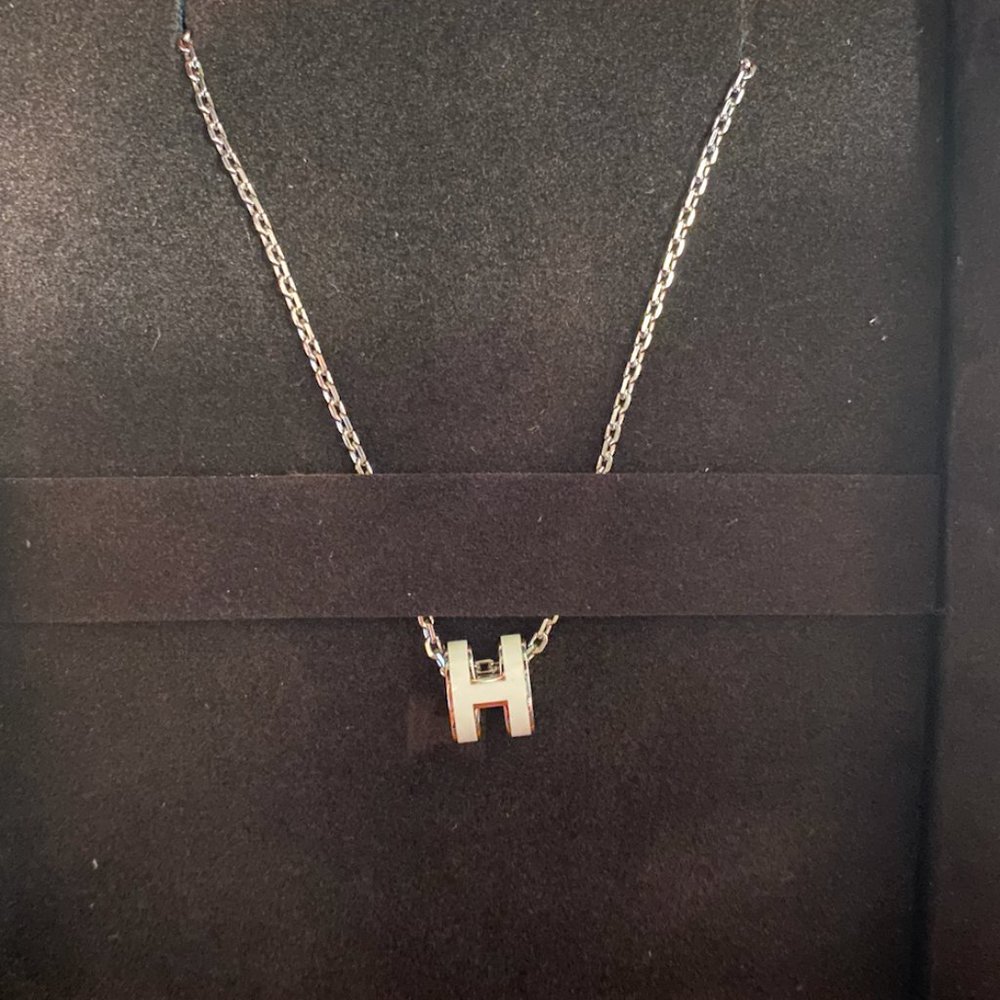Gift-able Hermes Mini Pop H Necklace